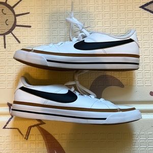 Nike Court Legacy EXCELLENT CONDITION